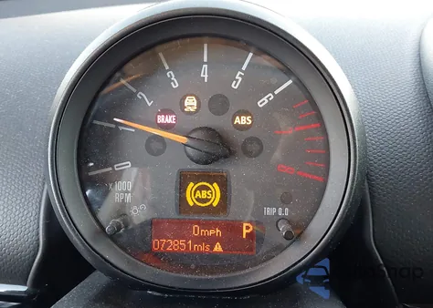 2016 Mini Countryman Cooper из США, поврежденный, VIN WMWZB3C54GWR48397